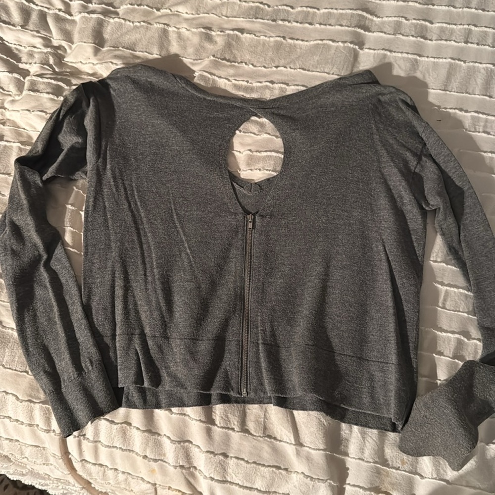 Express Sweater - Picture 2 of 3